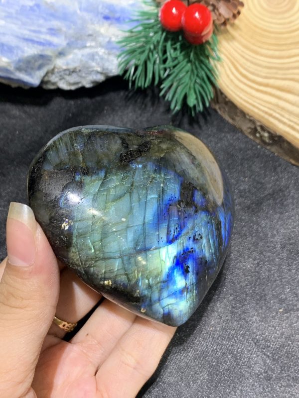 TRÁI TIM ĐÁ XÀ CỪ – Labradorite (TXC27) – KT: 7,04*7,68CM, KL: 0,264KG