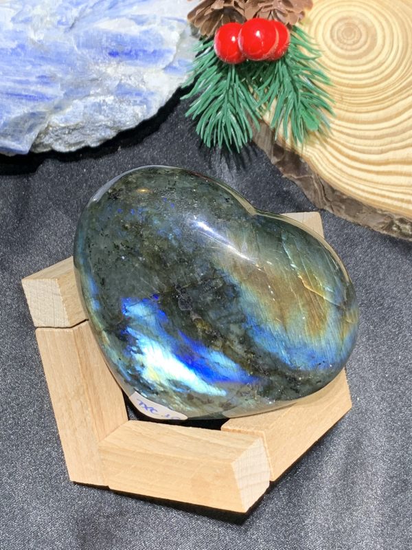 TRÁI TIM ĐÁ XÀ CỪ – Labradorite (TXC30) – KT: 6,9*7,89CM, KL: 0,264KG