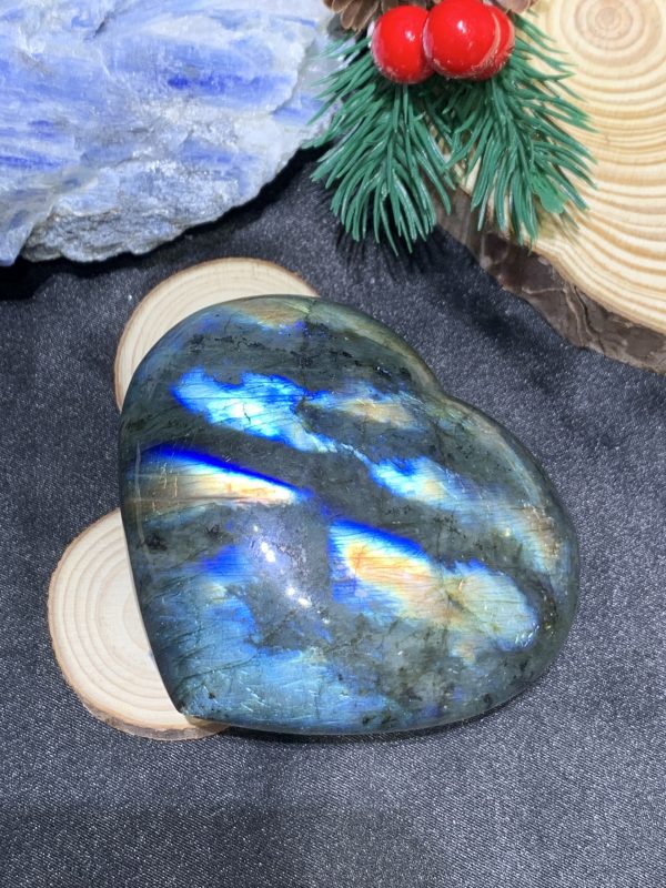 TRÁI TIM ĐÁ XÀ CỪ – Labradorite (TXC30) – KT: 6,9*7,89CM, KL: 0,264KG