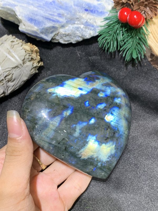 TRÁI TIM ĐÁ XÀ CỪ – Labradorite (TXC31) – KT: 8,21*9,14CM, KL:0,36KG