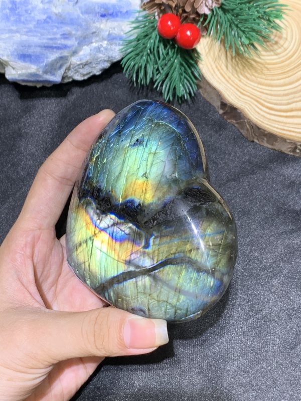 TRÁI TIM ĐÁ XÀ CỪ – Labradorite (TXC33) – KT: 8,57*9,35CM, KL: 0,412KG