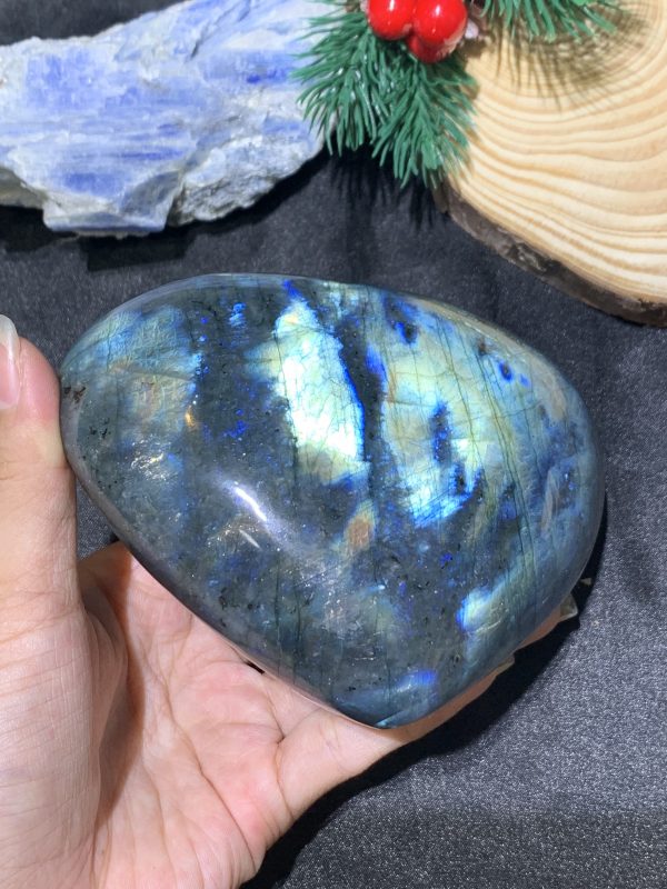 TRÁI TIM ĐÁ XÀ CỪ – Labradorite (TXC41) – KT: 10,34*11,4CM, KL: 0,792KG