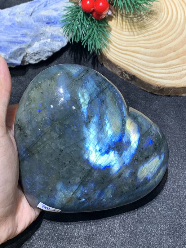 TRÁI TIM ĐÁ XÀ CỪ – Labradorite (TXC41) – KT: 10,34*11,4CM, KL: 0,792KG