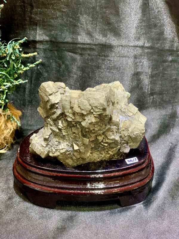 Tinh thể Vàng Găm – Pyrite (TVG23), KL: 1,188kg – KT:12*11cm