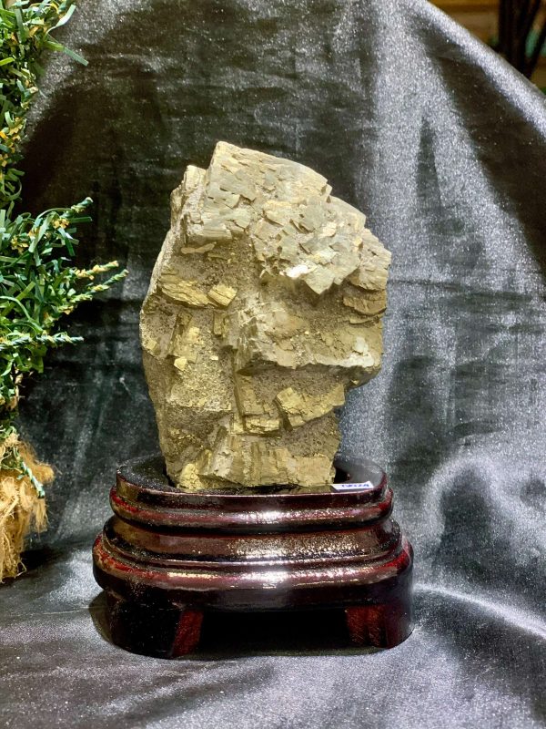 Tinh thể Vàng Găm – Pyrite (TVG24), KL: 1,074kg – KT:14*6cm