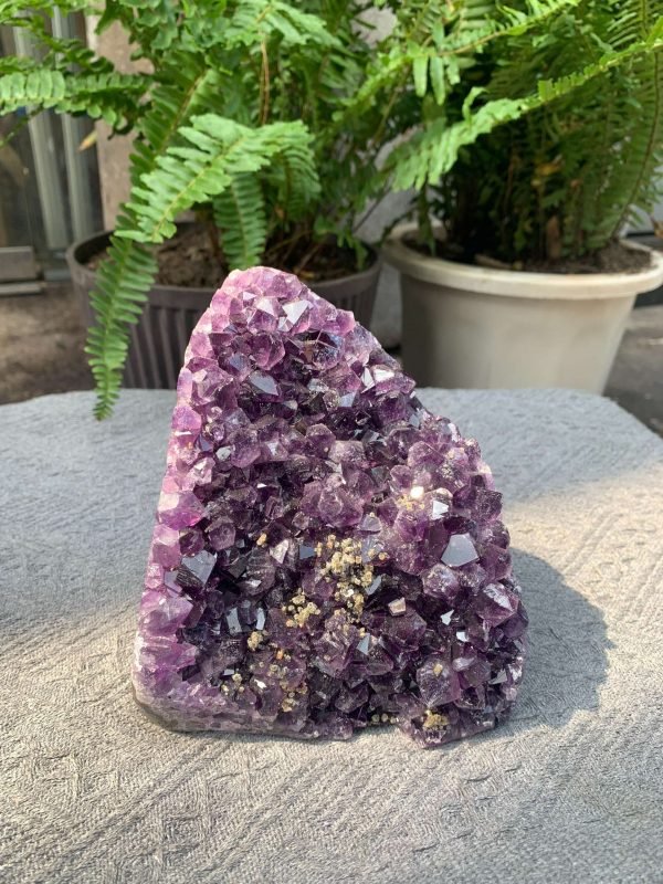 HỐC THẠCH ANH TÍM NHỎ – SMALL AMETHYST GEODE (TV520), KL: 1,944KG, KT: 13,5*12CM