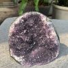 HỐC THẠCH ANH TÍM NHỎ – SMALL AMETHYST GEODE (TV523), KL: 1,546KG, KT: 12*15CM