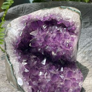 HỐC THẠCH ANH TÍM NHỎ – SMALL AMETHYST GEODE (TV530), KL: 1,336KG, KT: 11*10CM