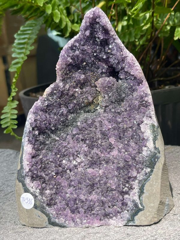 HỐC THẠCH ANH TÍM NHỎ – SMALL AMETHYST GEODE (TV535), KL: 1,392KG, KT: 16*10CM