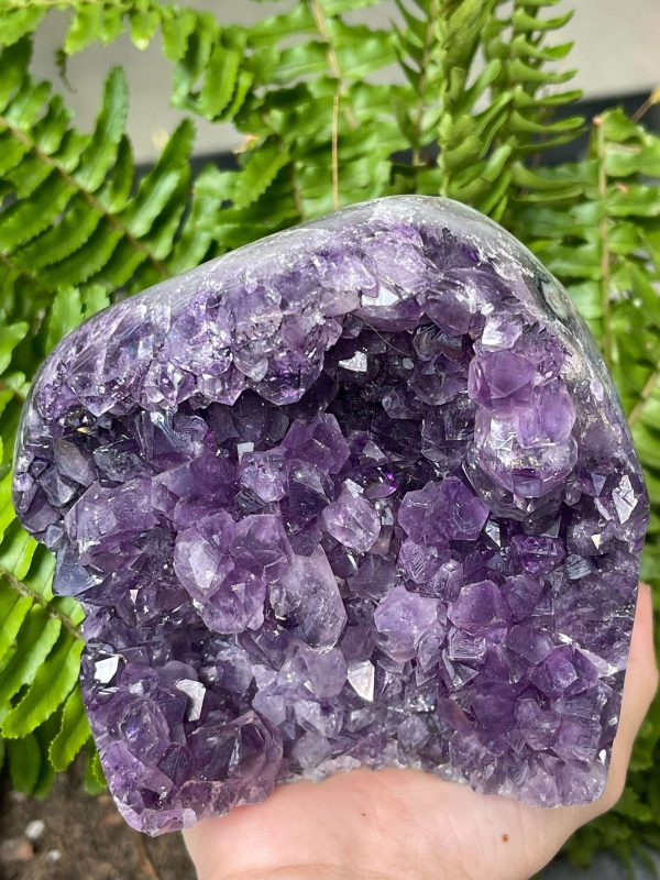 HỐC THẠCH ANH TÍM NHỎ – SMALL AMETHYST GEODE (TV536), KL: 1,528KG, KT: 10,5*11,5CM