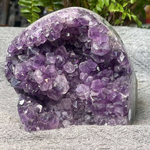 HỐC THẠCH ANH TÍM NHỎ – SMALL AMETHYST GEODE (TV536), KL: 1,528KG, KT: 10,5*11,5CM