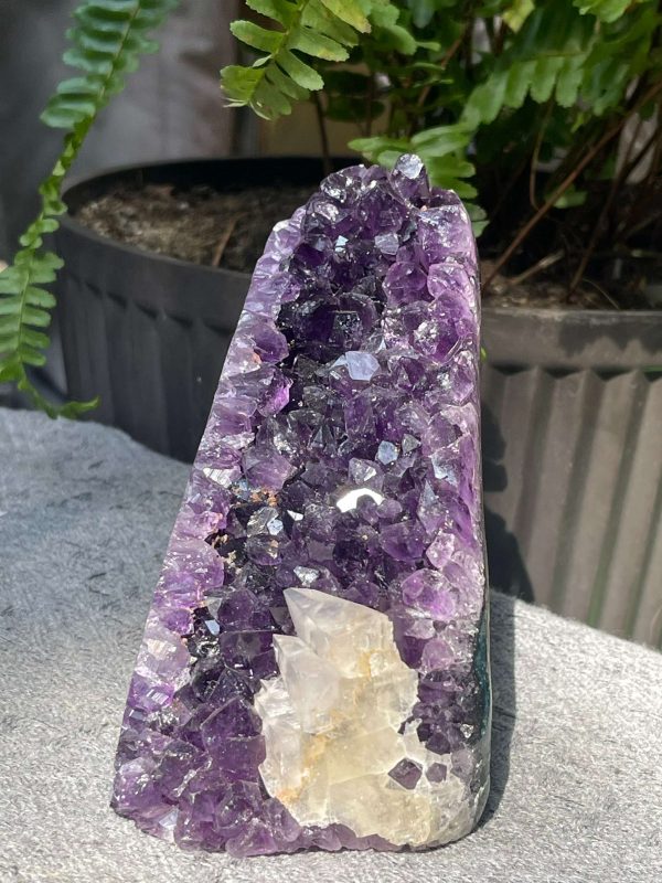 HỐC THẠCH ANH TÍM NHỎ – SMALL AMETHYST GEODE (TV544), KL: 1,072KG, KT: 10*5,5CM