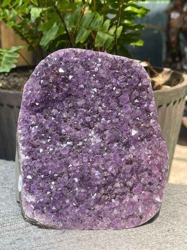 HỐC THẠCH ANH TÍM NHỎ – SMALL AMETHYST GEODE (TV545), KL: 1,106KG, KT: 12*10CM