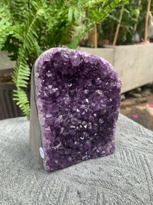 HỐC THẠCH ANH TÍM NHỎ – SMALL AMETHYST GEODE (TV548), KL: 1,218KG, KT: 11*8CM