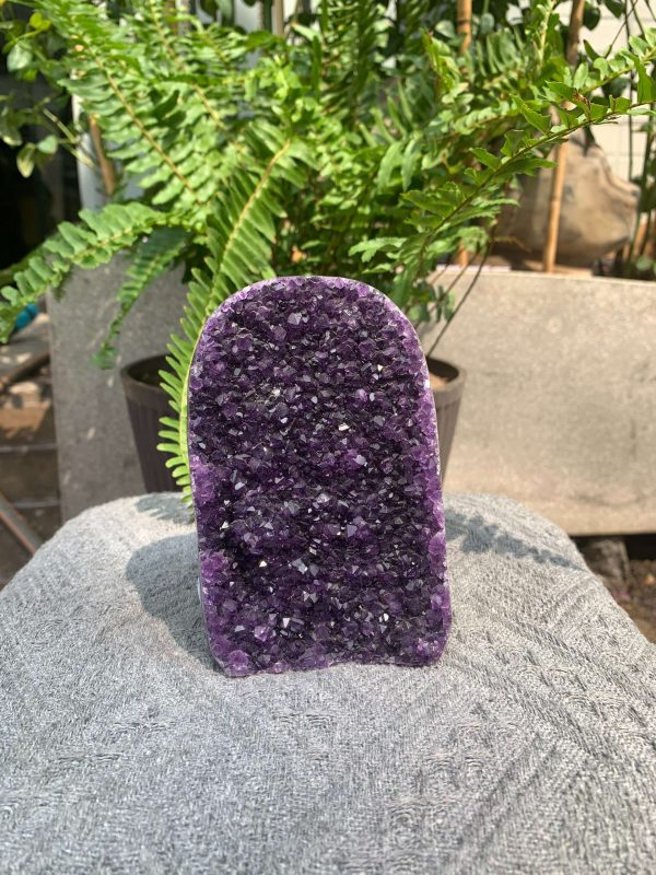 HỐC THẠCH ANH TÍM NHỎ – SMALL AMETHYST GEODE (TV553), KL: 1,174KG, KT: 12,5*8CM