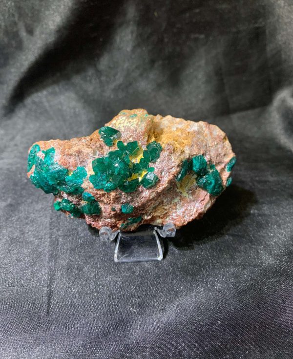 DIOPTASE SPECIMEN - TINH THỂ SƯU TÂM | CADA DECOR