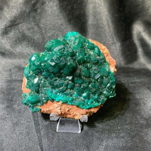 DIOPTASE SPECIMEN – TINH THỂ SƯU TÂM | CADA DECOR