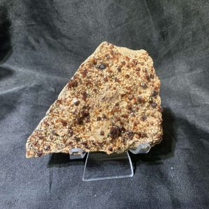 GARNET SPECIMEN – TINH THỂ SƯU TẦM, KL: 0,272kg – KT: 11x8cm | CADA DECOR