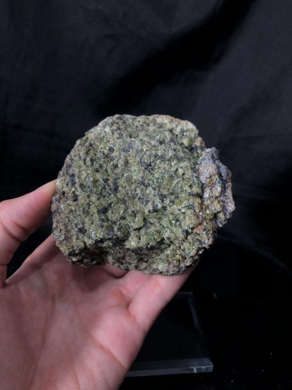 TINH THỂ PERIDOT SPECIMEN, KL: 368,2g | CADA DECOR