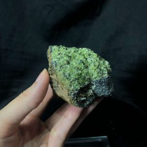 TINH THỂ PERIDOT SPECIMEN, KL: 127,8g | CADA DECOR