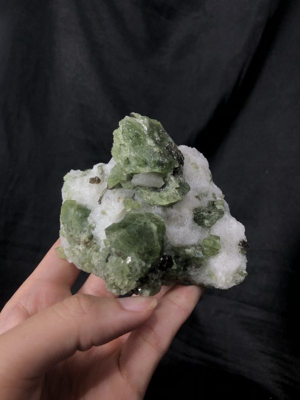 DIOPSITE SPECIMEN – TINH THỂ SƯU TẦM, KL: 275,7g | CADA DECOR