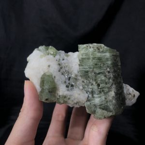 DIOPSITE SPECIMEN – TINH THỂ SƯU TẦM, KL: 343,7g | CADA DECOR