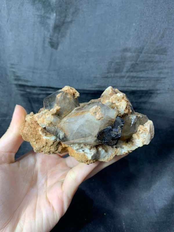 Agate Geode with Smoky Quartz - Hốc Mã Não cộng sinh tinh thể Thạch Anh Khói | CADA DECOR